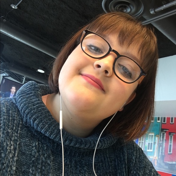 Meet your Posher, Kelly - Picture 1 of 1